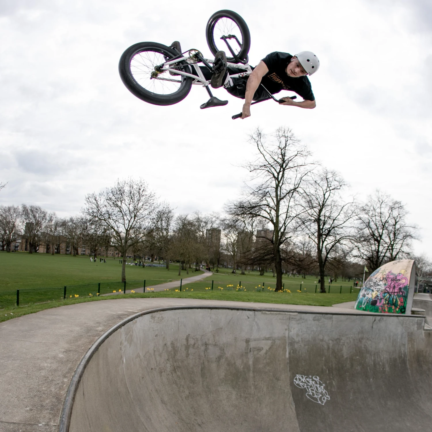 LOW PRO Certified Helmet - Gloss White - Image 8